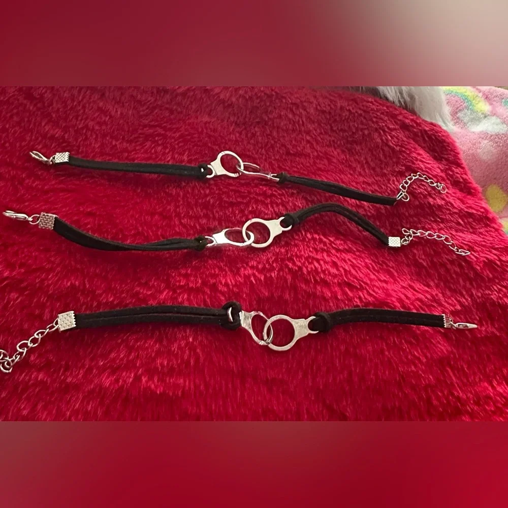 Bracelets - Picture 1 of 1